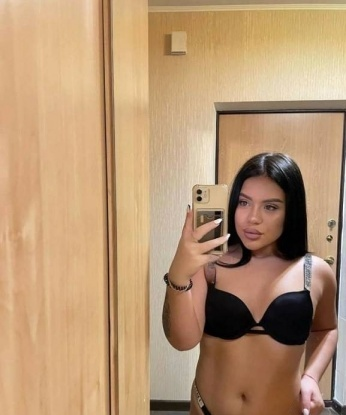 Я опытная индивидуалка, обладающая захватывающей красотой и возбуждающими формами. Моя естественная страсть и органичная сексуальность сделают наше свидание незабываемым. Я готова исполнить все твои желания и фантазии, удовлетворить каждую твою потаенную мечту. Обещаю, ты останешься доволен и захочешь вернуться ко мне снова и снова. Проживаю в Москве, приглашаю в гости, гарантирую конфиденциальность и атмосферу полного расслабления. Фото 100% мои, без ретуши. Жду тебя, мой мужчина удовольствия! 💋🔥 492, 21 год